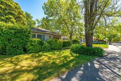 1034 Stewart Street, Santa Rosa, CA 95404 - Photo 32