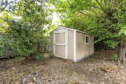 7121 Oak Leaf Drive, Santa Rosa, CA 95409 - Photo 26