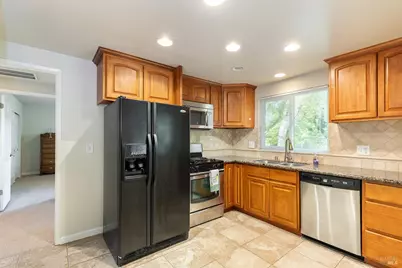 7121 Oak Leaf Drive, Santa Rosa, CA 95409 - Photo 8