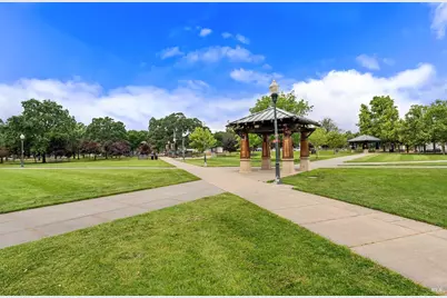 180 Johnson Street, Windsor, CA 95492 - Photo 32