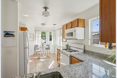 313 Portofino Way, Cloverdale, CA 95425 - Photo 10