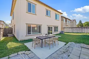 1085 Purdue Ct, Dixon, CA 95620 - Photo 2