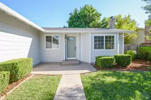 935 W F St, Dixon, CA 95620 - Photo 6