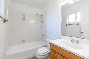 935 W F St, Dixon, CA 95620 - Photo 18