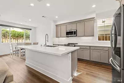 2751 Bella Circle, Santa Rosa, CA 95407 - Photo 2