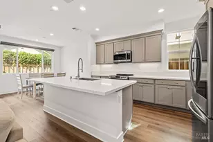 2751 Bella Cir, Santa Rosa, CA 95407 - Photo 2