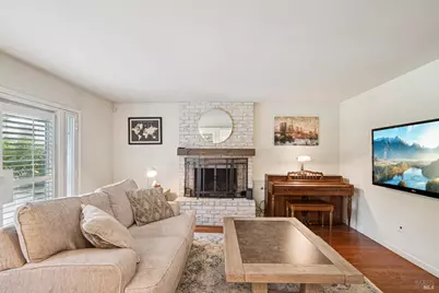 301 Portsmouth Avenue, Vacaville, CA 95687 - Photo 16