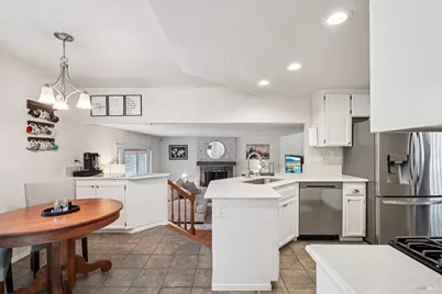 301 Portsmouth Avenue, Vacaville, CA 95687 - Photo 14