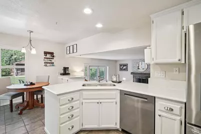 301 Portsmouth Avenue, Vacaville, CA 95687 - Photo 10