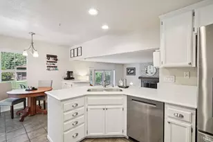 301 Portsmouth Ave, Vacaville, CA 95687 - Photo 10