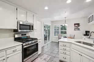 301 Portsmouth Ave, Vacaville, CA 95687 - Photo 12