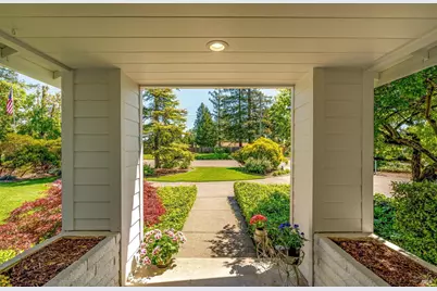 10 Oak Tree Drive, Santa Rosa, CA 95401 - Photo 54