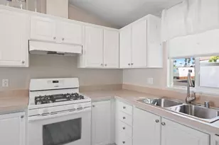 77 Anza Ct, Fairfield, CA 94534 - Photo 4