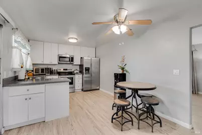 531 Colonial Circle, Vacaville, CA 95687 - Photo 18