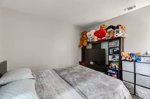 531 Colonial Cir, Vacaville, CA 95687 - Photo 36