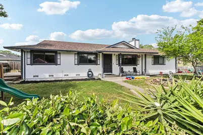 704 Daybrook Drive, Windsor, CA 95492 - Photo 2