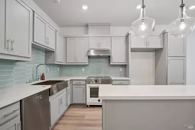 218 Verandah Avenue, Novato, CA 94945 - Photo 4