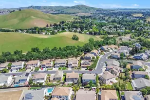 2335 Fairview Pl, Fairfield, CA 94534 - Photo 32
