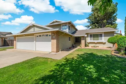 636 Tiburon Court, Vacaville, CA 95687 - Photo 4