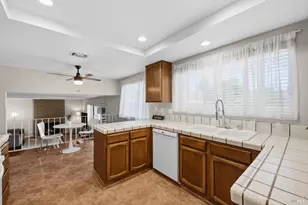 636 Tiburon Ct, Vacaville, CA 95687 - Photo 10