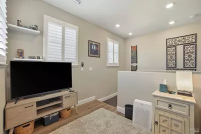 7750 Wildrose Way, Rohnert Park, CA 94928 - Photo 16