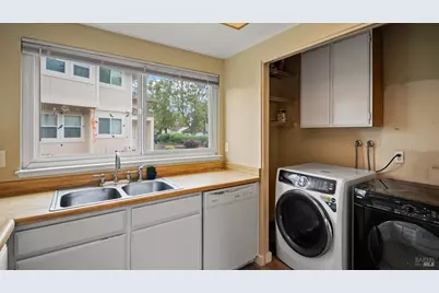 7103 Camino Colegio, Rohnert Park, CA 94928 - Photo 10