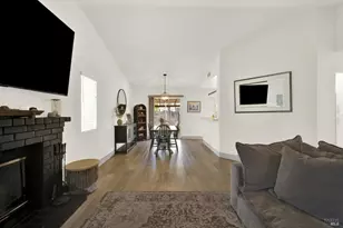 699 Shannon Dr, Vacaville, CA 95688 - Photo 22