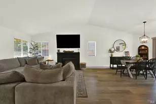 699 Shannon Dr, Vacaville, CA 95688 - Photo 18