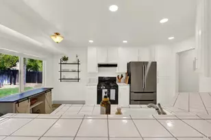 699 Shannon Dr, Vacaville, CA 95688 - Photo 32