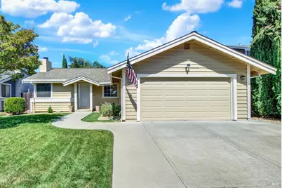 699 Shannon Drive, Vacaville, CA 95688 - Photo 2