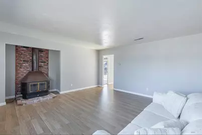 1052 Helen Court, Petaluma, CA 94954 - Photo 4