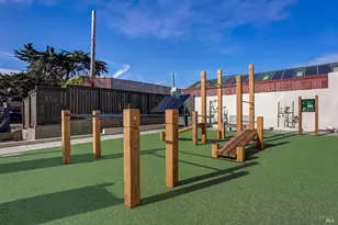 5218 Blossom Cir, Richmond, CA 94804 - Photo 2