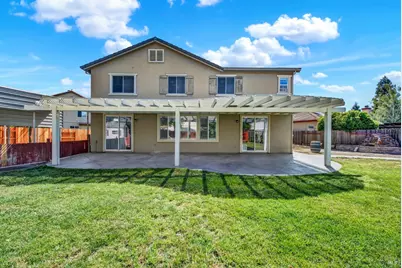 515 Kings Court, Dixon, CA 95620 - Photo 4