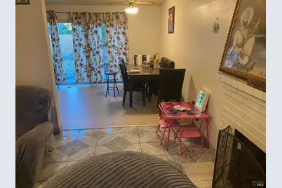 505 Crested Drive, Suisun City, CA 94585 - Photo 2