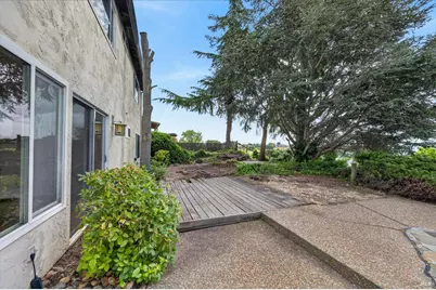 284 Carlisle Way, Benicia, CA 94510 - Photo 20