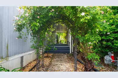 506 Vera Cruz Avenue, Novato, CA 94949 - Photo 2