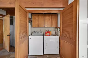 23881 Walling Rd, Geyserville, CA 95441 - Photo 10
