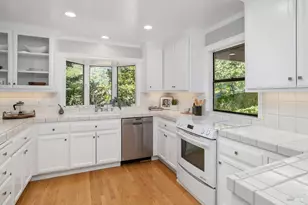 2554 Vineyard Rd, Novato, CA 94947 - Photo 18