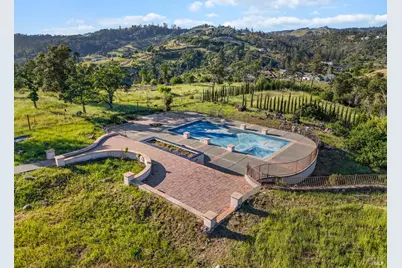 3981 Skyfarm Drive, Santa Rosa, CA 95403 - Photo 2
