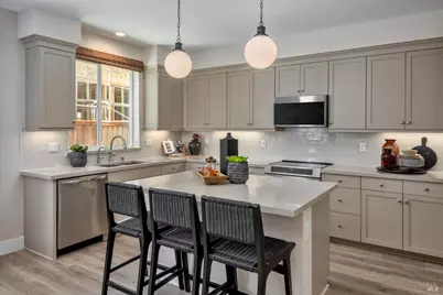 2527 Courtney Avenue, Santa Rosa, CA 95403 - Photo 12