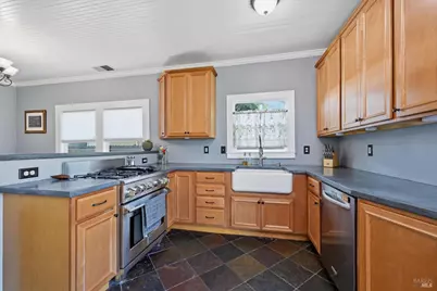 15 10th Street, Santa Rosa, CA 95401 - Photo 8