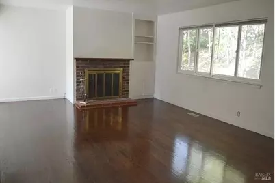 11 Chestnut Avenue, San Rafael, CA 94901 - Photo 6