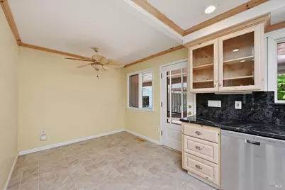 1124 Wine Country Avenue, Napa, CA 94558 - Photo 32
