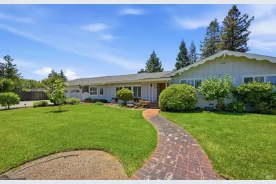1124 Wine Country Avenue, Napa, CA 94558 - Photo 4