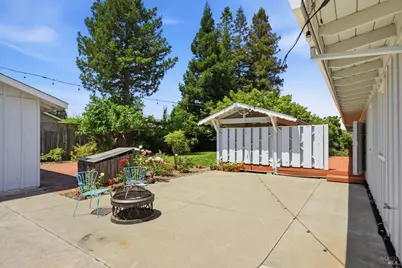 1124 Wine Country Avenue, Napa, CA 94558 - Photo 22