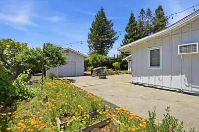 1124 Wine Country Avenue, Napa, CA 94558 - Photo 16