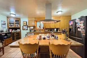 4400 Lake Ridge Dr, Ukiah, CA 95482 - Photo 4