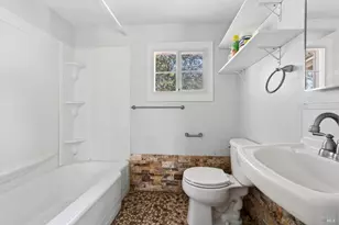 2062 Laguna Rd, Santa Rosa, CA 95401 - Photo 58