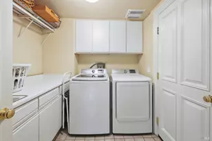 218 Grove St, Windsor, CA 95492 - Photo 46