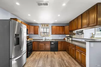 131 Natick Court, Vacaville, CA 95687 - Photo 12